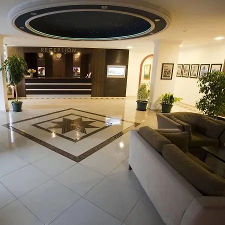 Big Blue Sky Hotell 4*